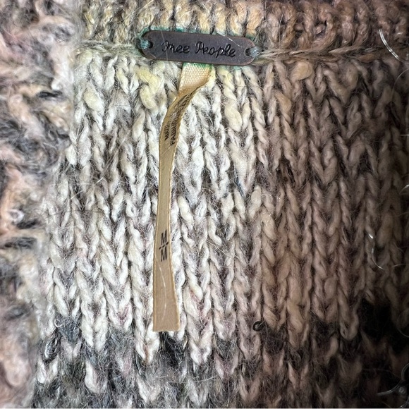 Free People Starlight Shadow Poncho Cardigan Oversized Chunky Knit Boho Size M - Picture 11 of 15